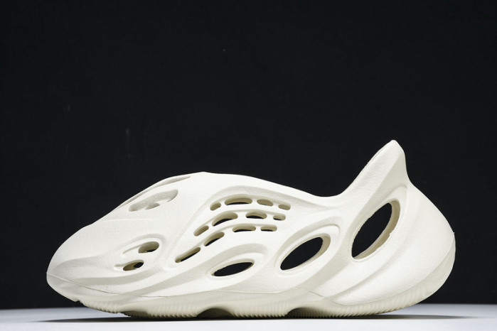 ye**ezy slide g55486